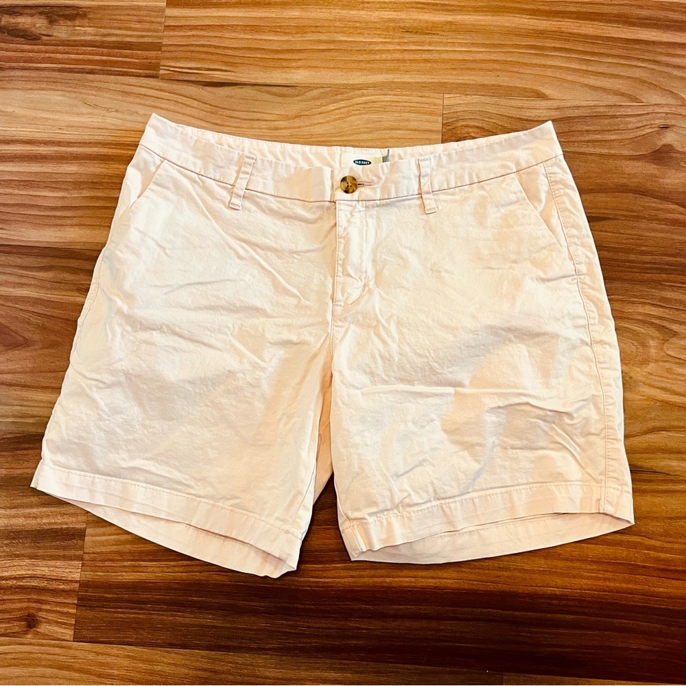 Old Navy 6.5” Inseam Light Pink Chino Cotton Shorts - Sz 10!